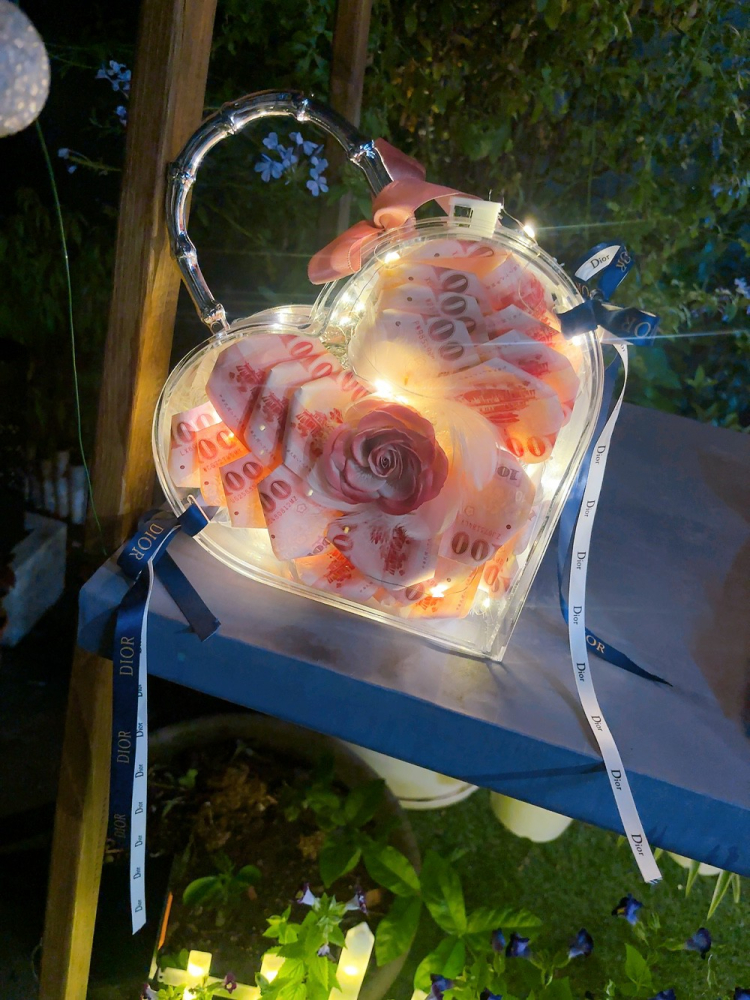 有錢浪漫愛心花盒A