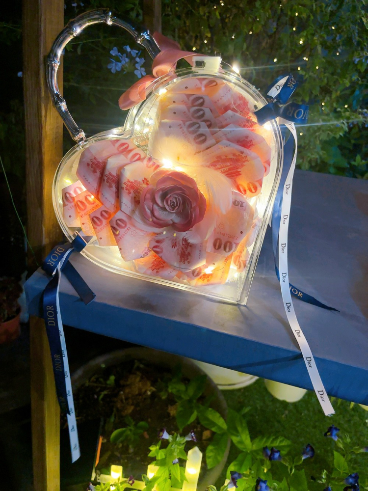 有錢浪漫愛心花盒A